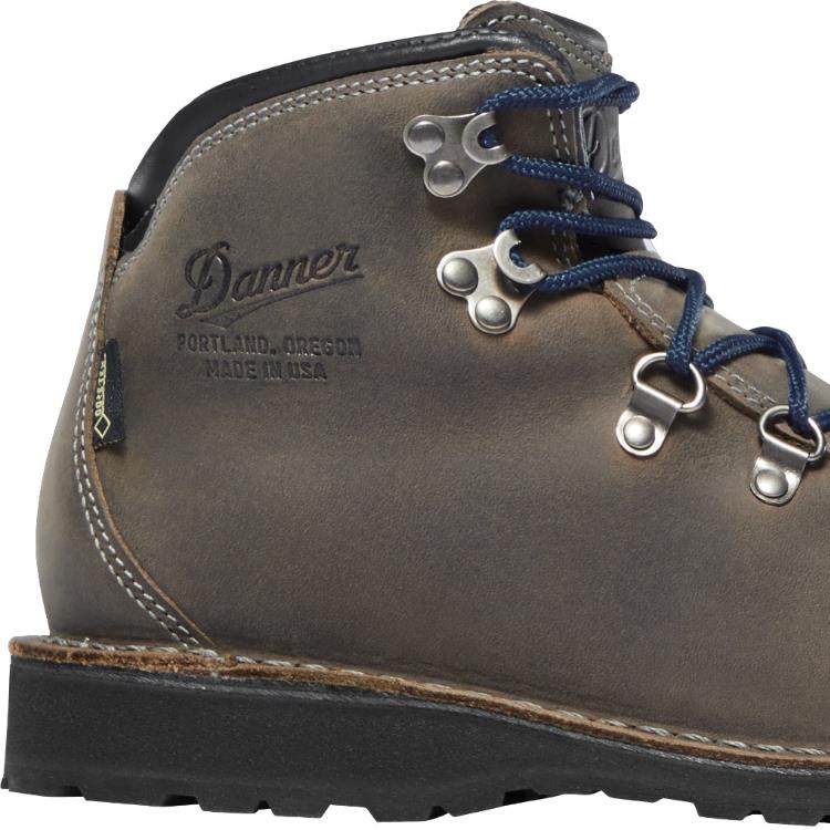 Danner Mountain Pass Hiking Boots Mens 01305 SMORES